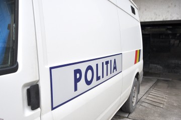 Prins cu păsări furate în portbagaj, la Constanţa